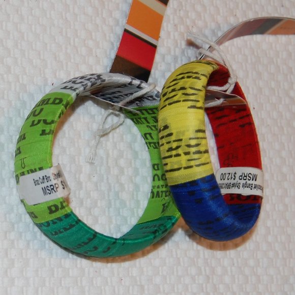 2 Live Worldly Red/Yellow/Blue & Green/White Bangle Bracelets Made in Brazil NWT - Picture 2 of 8